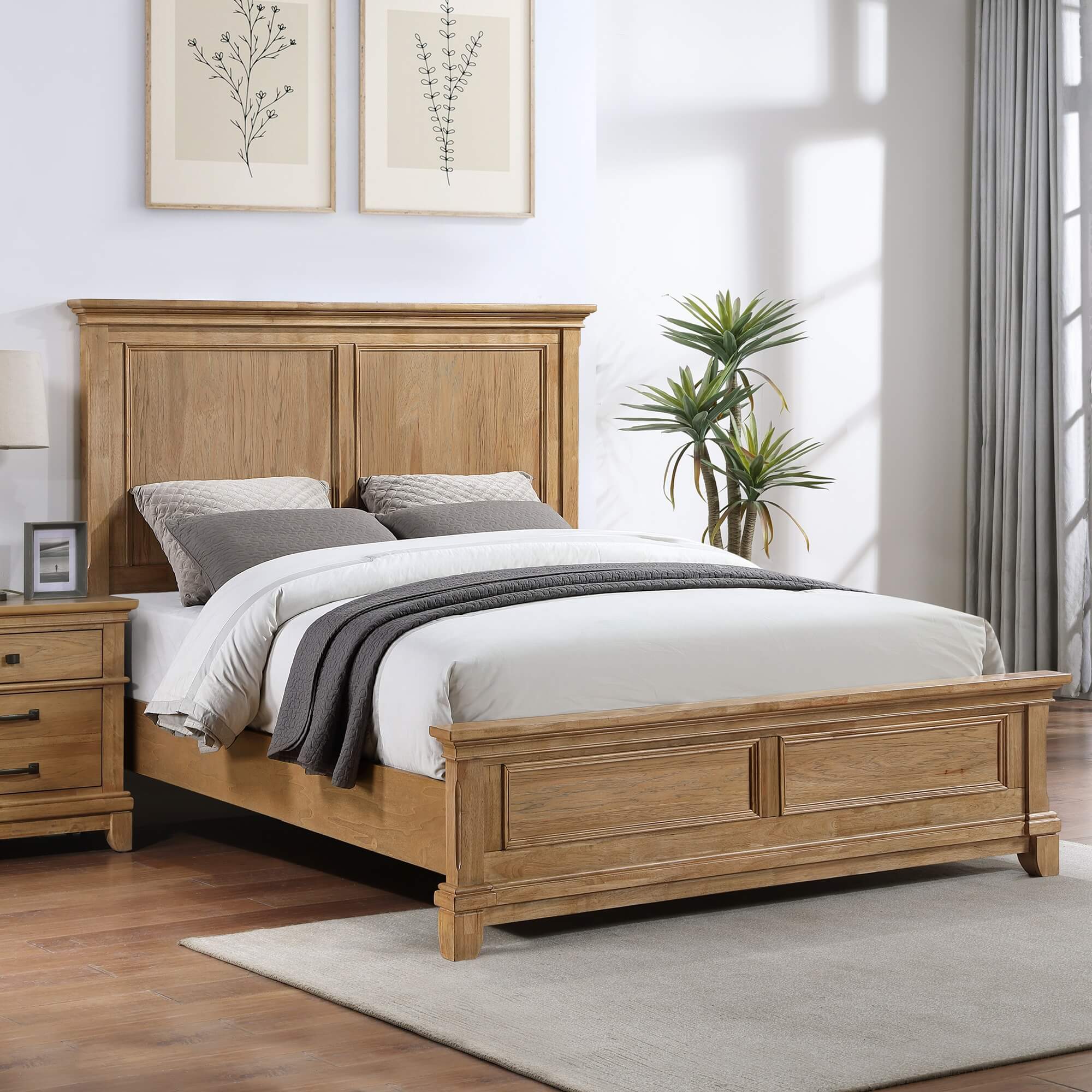 Sunstone Queen Bed
