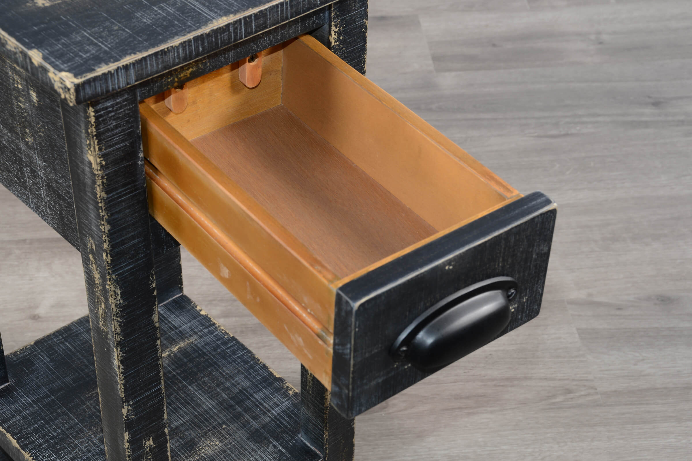 Sunny Designs Black Sand Chair Side Table