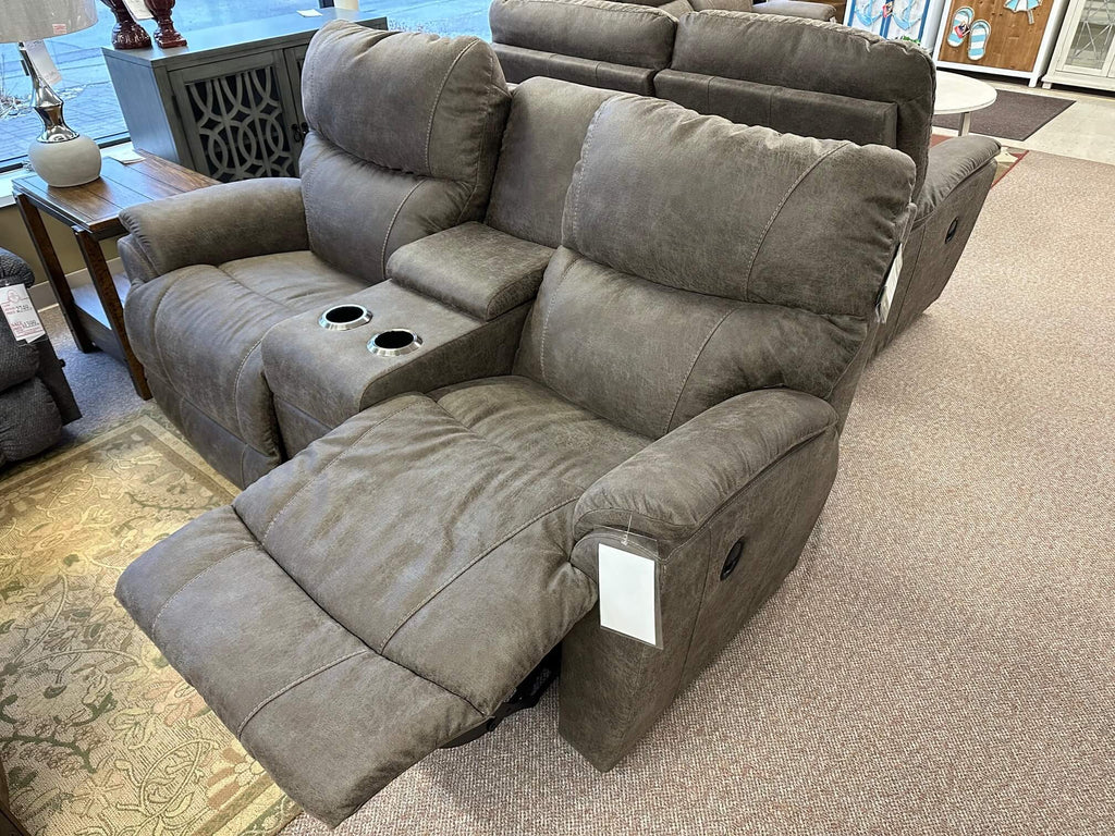 La-Z-Boy Trouper iClean Reclining Loveseat w/ Console