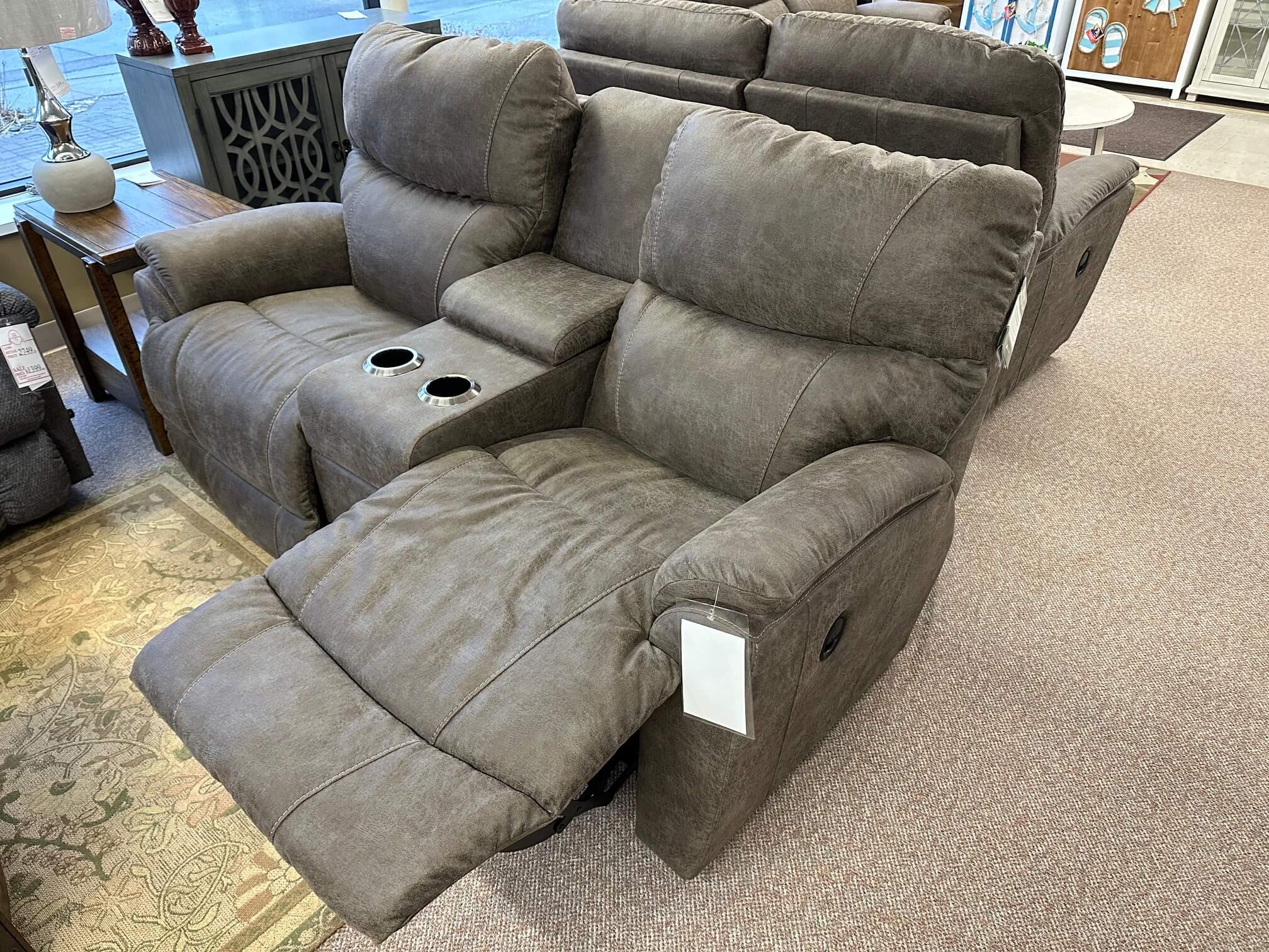 La-Z-Boy Trouper iClean Reclining Loveseat w/ Console