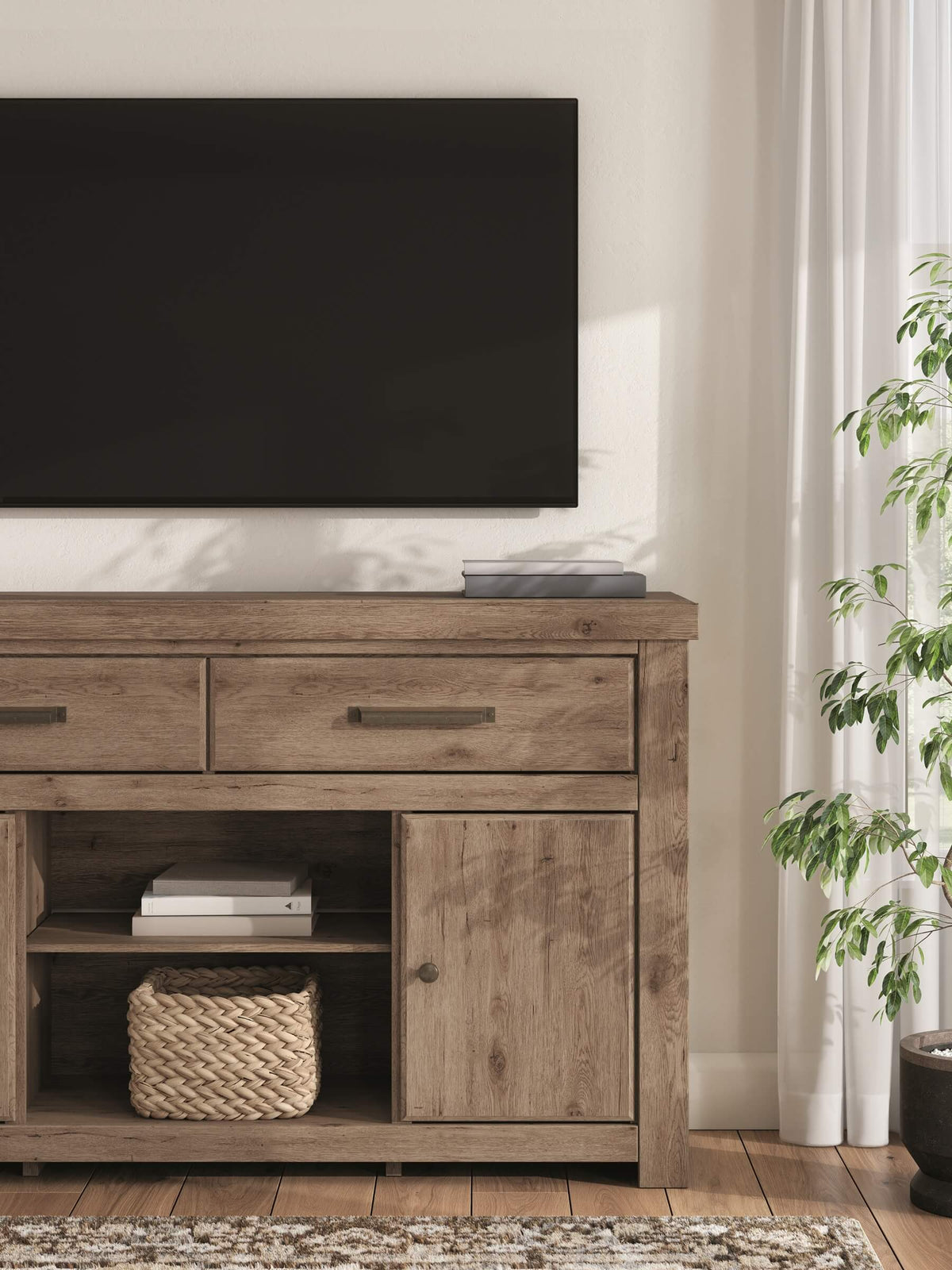 Garistyn Large TV Stand